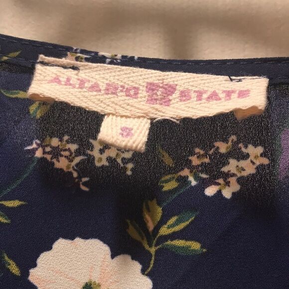 ✨Altar’d State Navy Floral Chiffon L/S romper - Picture 2 of 5